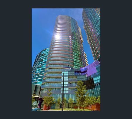 1702S/241 Harbour Esplanade, Docklands, Vic 3008 - Photo 5