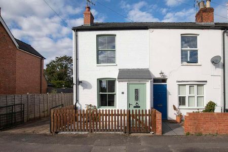 Croft Avenue, Cheltenham, GL53 - Photo 3