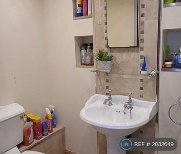 1 bedroom in a house share to rent - Photo 6