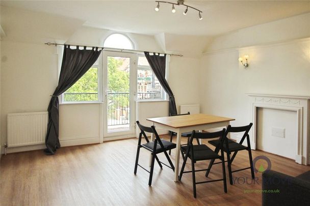 3 bedroom flat to rent - Photo 1