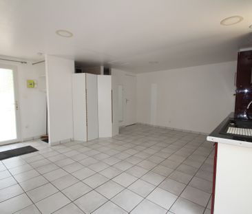 Location Appartement 1 pièce 27m² DECIZE 58300 - Photo 1