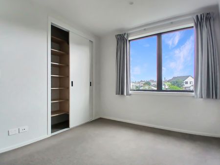 Modern family living. - Photo 4