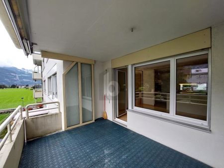 BRIGHT AND FRIENDLY WITH MOUNTAIN PANORAMA - Foto 3