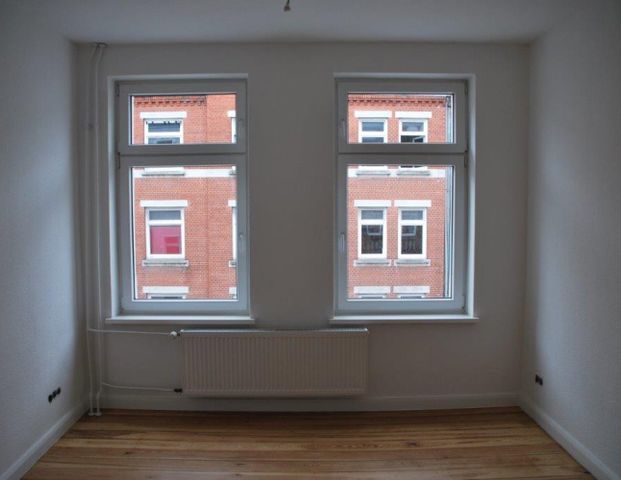 2-Zimmer-Wohnung mit Balkon in der Bahnhofstr. 24 in Kiel zu vermieten! Otto Stöben GmbH - Foto 1