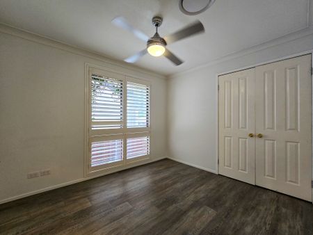 Bright, Modern & Spacious - Photo 2