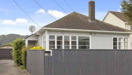 Sunny beautiful house close to all amenities - Photo 5