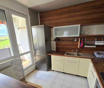 Prenájom nadštandardného 4 izb .bytu s galériou a krbom, 137 m2 - H... - Photo 3