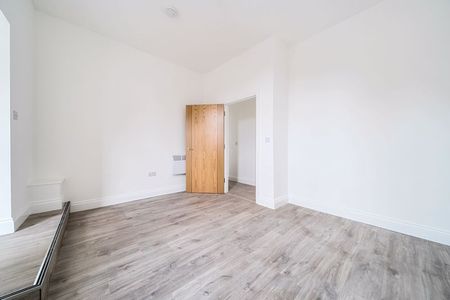 High Street, Godalming - 2 bedrooms Property for lettings - Seymours - Photo 4