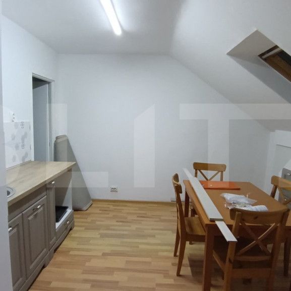 Spatiu de inchiriere, 3 camere, 89 mp, zona piata din centru - Fotografie 1