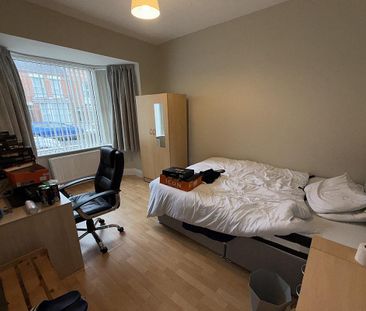 33 Edinburgh Street, Belfast BT9 7DS - Photo 5