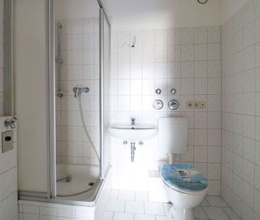 Schöne 3 Zimmer-Wohnung mit Dusche und Loggia sucht neuen Mieter! - Photo 6