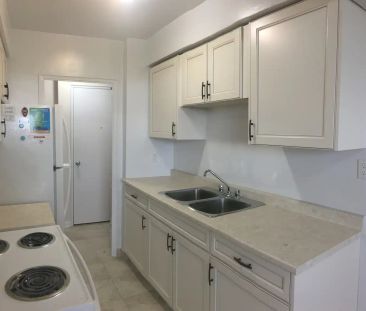The Summit Apartments — 2 Bedroom - Photo 5