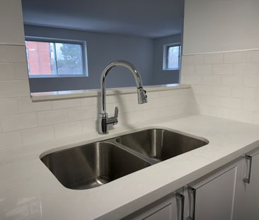 For Lease - 19 Regency Crescent Unit# 302, Whitby, Ontario - Photo 6