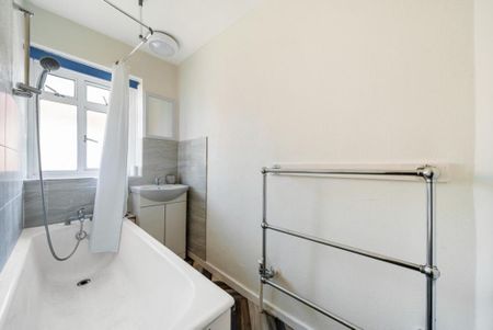 4 bedroom flat to rent - Photo 5