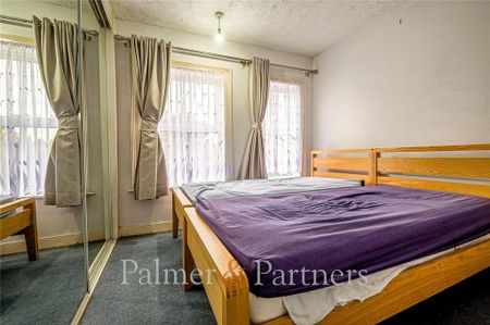 2 bedroom terraced house to rent - Photo 4