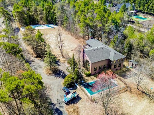 For Lease - 4282 Vivian Road, Whitchurch-Stouffville, Ontario - Photo 1