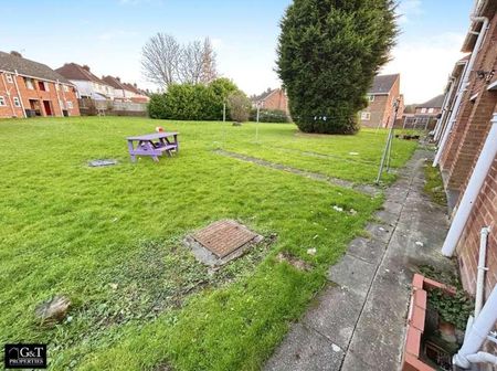 Hateley Drive, Wolverhampton, WV4 - Photo 2