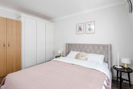 2 bedroom serviced apartment to rent - Photo 2