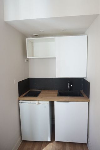 Location Appartement 2 pièces 38m² LILLE 59000 - Photo 2