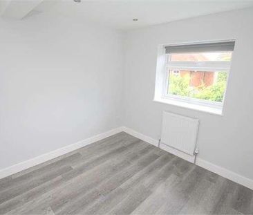 High Street, Ripley, Woking, GU23 - Photo 2