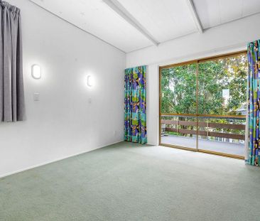 Charming 4BR Family Haven w/ Pool! - Photo 1