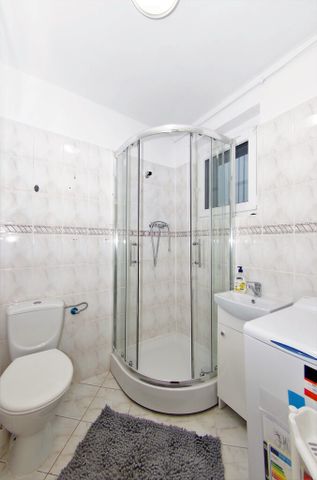 Mieszkanie z balkonem na wynajem! - Zdjęcie 2