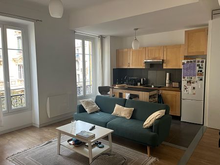 Appartement 2 pièces meublé de 43m² à Nice - 850€ C.C. - Photo 3