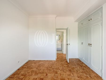 4 room luxury House for rent in Alfragide Sul (Alfragide), Amadora, Lisbon - Photo 4