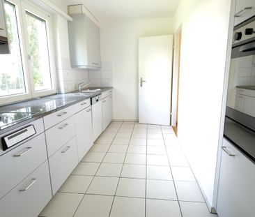 Familienwohnung am Dorfrand von Aesch - Photo 1