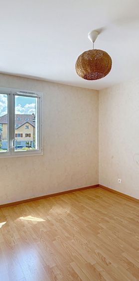 Location appartement 3 pièces – T3 Ville en sallaz - Photo 1