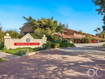 Open the Door to Effortless Living in a Prime West Lakes Location - Photo 5