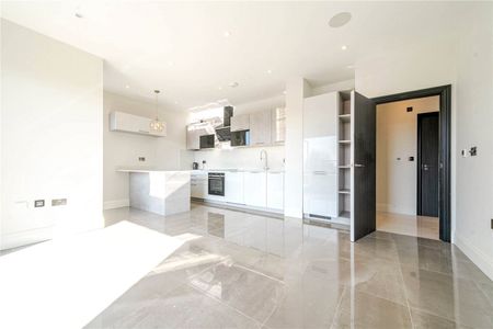Rowantree Road, EN2, Enfield - Photo 5
