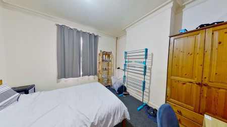 4 bedroom terraced house to rent - Photo 4