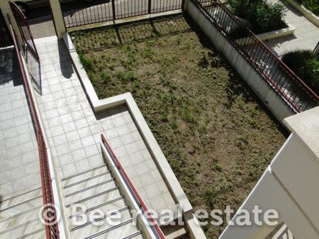 Μεζονέτα 200 τ.μ. προς ενοικίαση - Photo 2