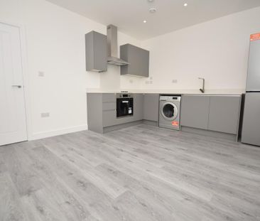 1 bedroom flat to rent - Photo 2