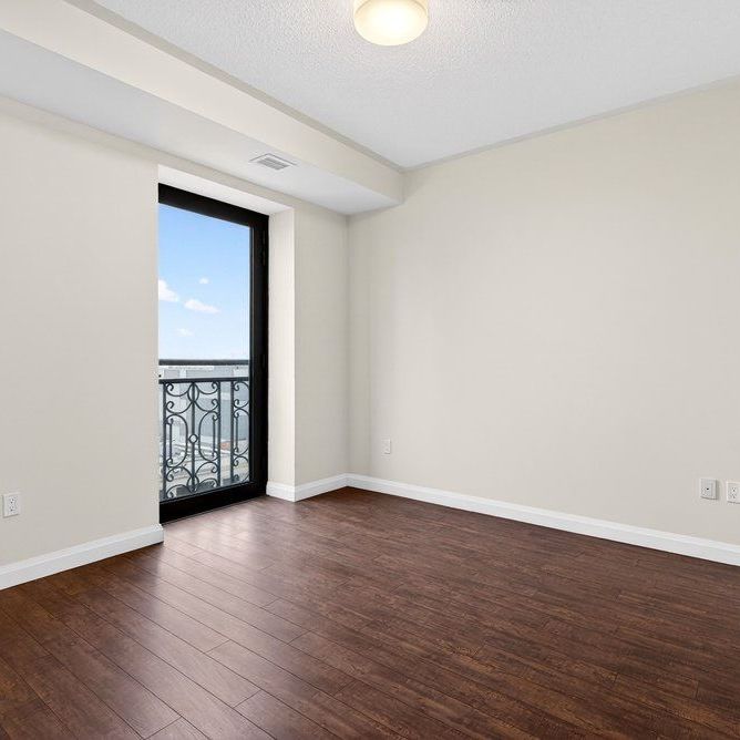 For Lease - 112 King Street Unit# 701, Hamilton, Ontario - Photo 1