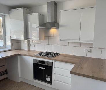 Nyewood Lane, Bognor Regis - Photo 3