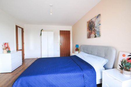 2 bedroom apartment to rent - Photo 5