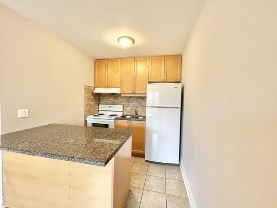 For Lease - 90 Twenty Fifth Street Unit# 8, Toronto, Ontario - Photo 1