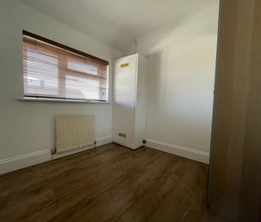 4 bedroom terraced house to rent - Photo 1