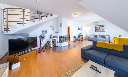 Priestranný 3i mezonetový byt 150 m2, so strešnou terasou s výhľadom - Photo 2