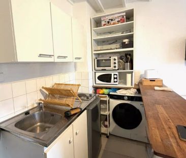 A LOUER - AIX EN PROVENCE - PROCHE CENTRE VILLE - STUDIO MEUBLE - Photo 4