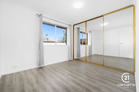 Renovated to Perfection – Your Next Home Awaits&excl; - Photo 5