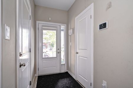 For Lease - 324 Equestrian Way Unit# 17, Cambridge, Ontario - Photo 2