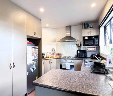 Excellent Location - Photo 2