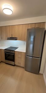 YORK HOUSE - Photo 4