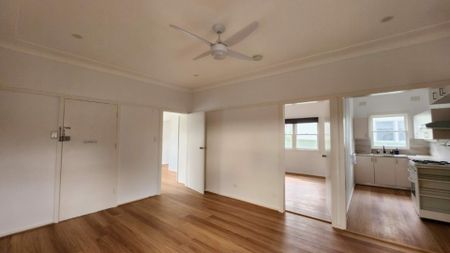 Freshly renovated 3 bedroom family home with Study in sought after location. - Photo 4
