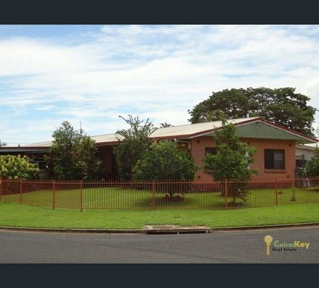 1/18 Rita Close, Woree, Qld 4868 - Photo 4