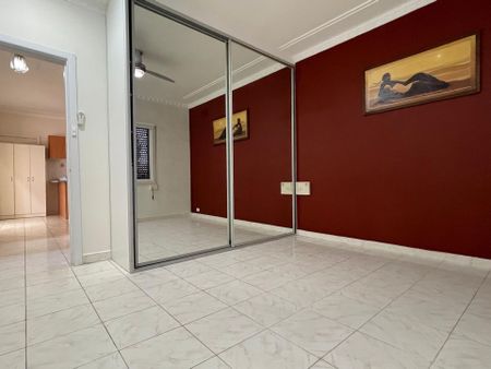 Well Presented Two-Bedroom House&excl; - Photo 2