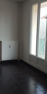 APPARTEMENT T1 A LOUER A LE COTEAU - Photo 4